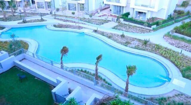 Villa with pool — photo 5