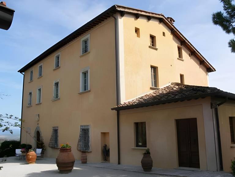 Pleasant vacation home with garden, jacuzzi & pool | Pets allowed in Montepulciano