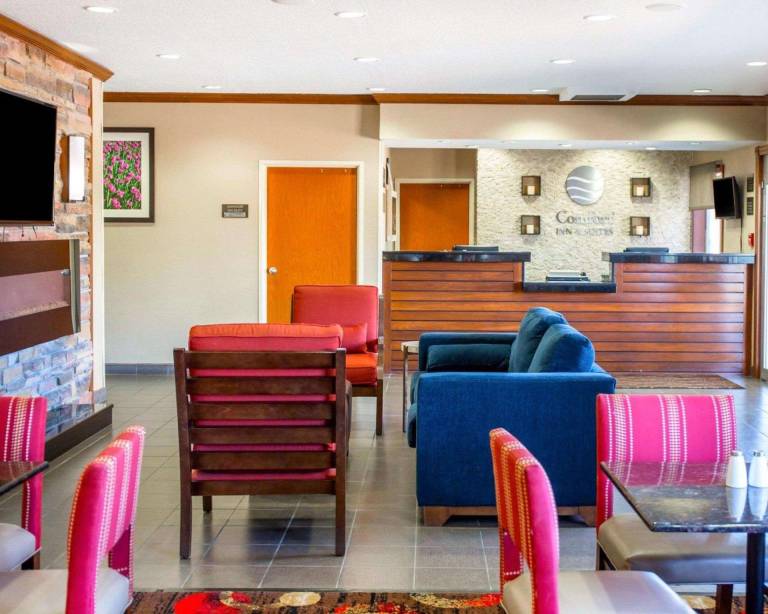 Comfort Inn & Suites Coralville - Iowa City near Iowa River Landing — photo 4