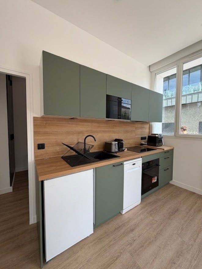 60 M² Appartement ∙ 1 Chambre ∙ 2 Personnes - Suresnes