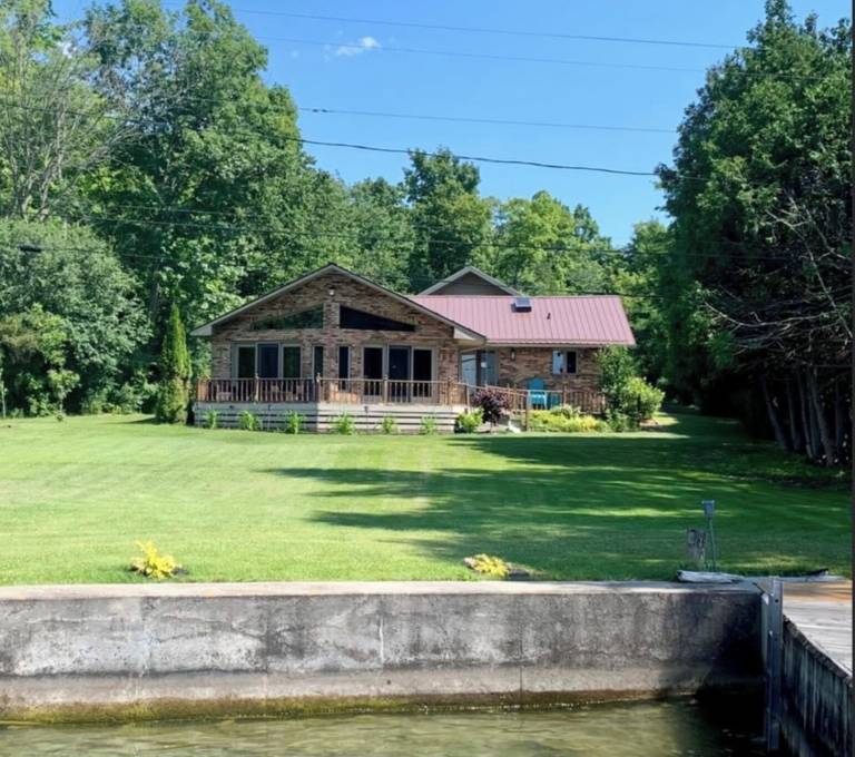 House  Brockville