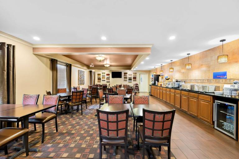 Best Western Coach House — photo 3