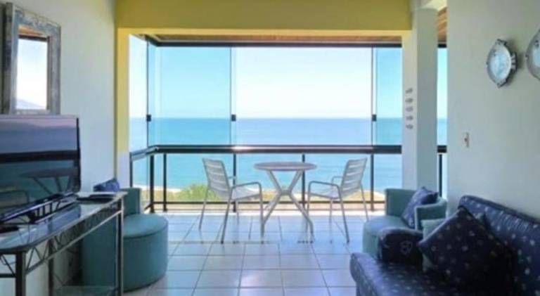 Apartment with pool — photo 2