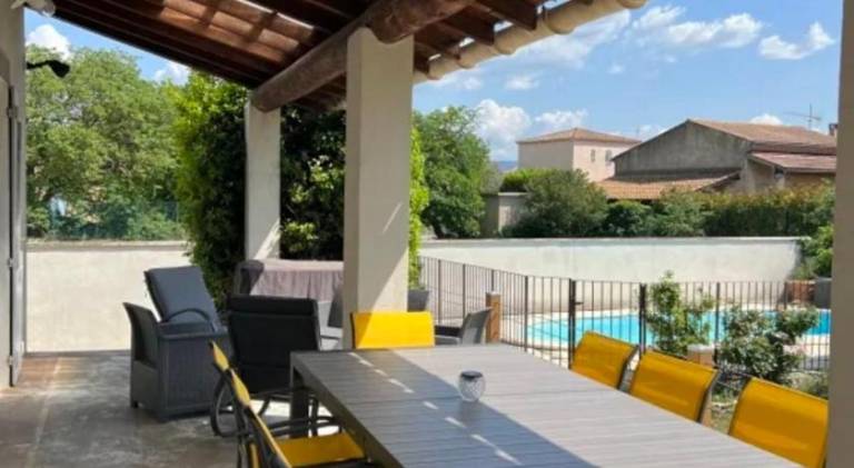 L'Isle en coeur air-conditioned house with garden and swimming pool — photo 4
