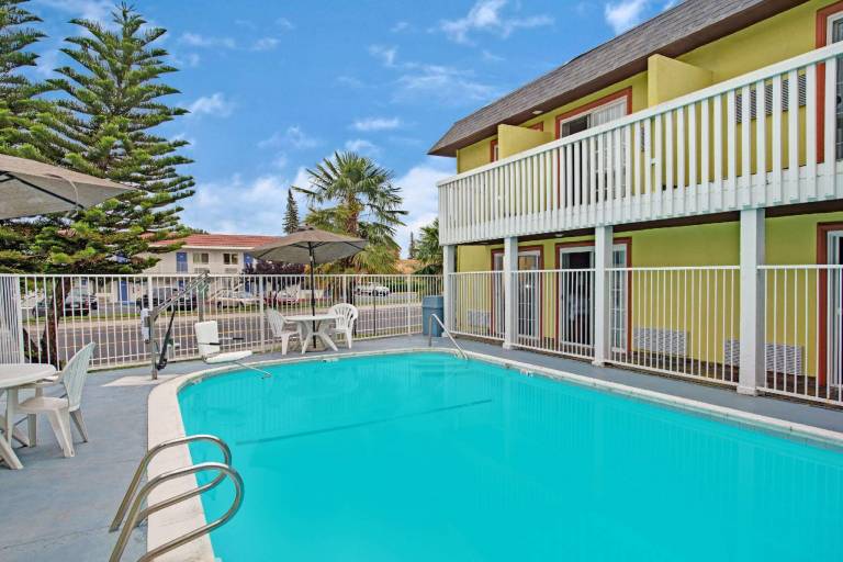 Quality Inn & Suites Sacramento Downtown Area in Sacramento, CA
