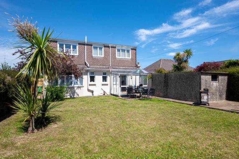 Fully equipped lovely cottage with garden | Pets are welcome — photo 3