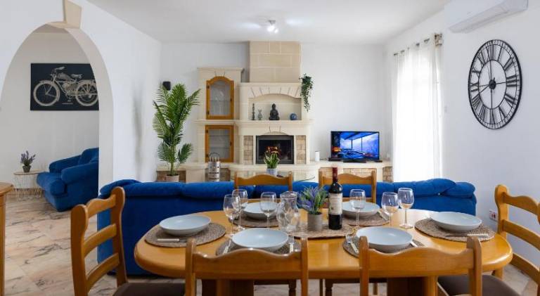 Spacious villa with pool | Pets allowed — photo 3