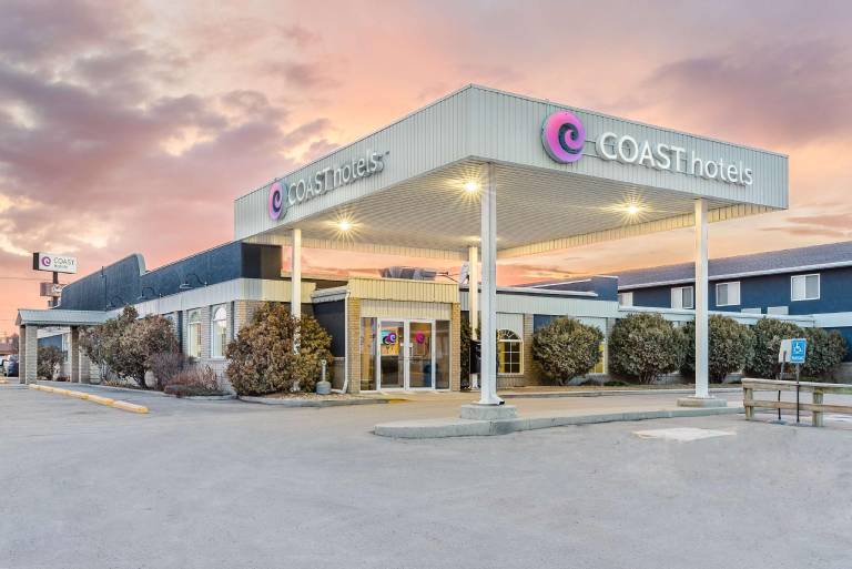 Coast Swift Current Hotel in Swift Current, SK