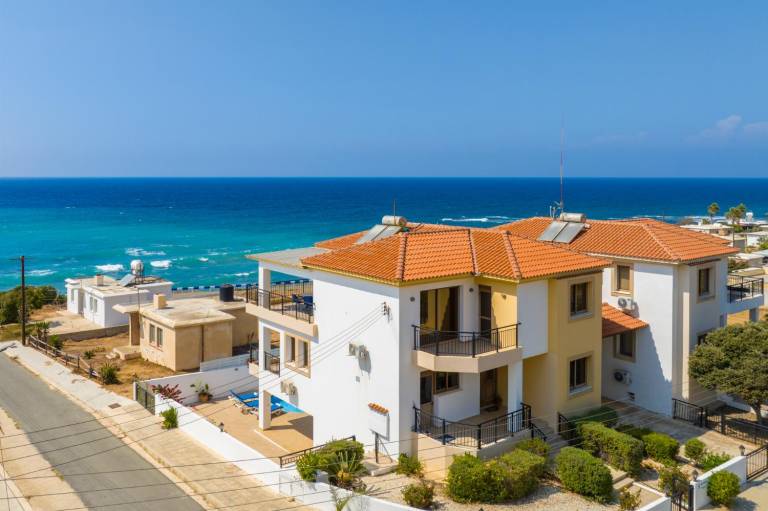 Villa  Pomos