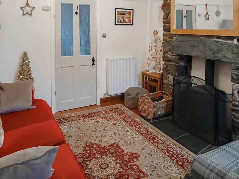Children-friendly pleasant cottage with garden | Pets are welcome — photo 2