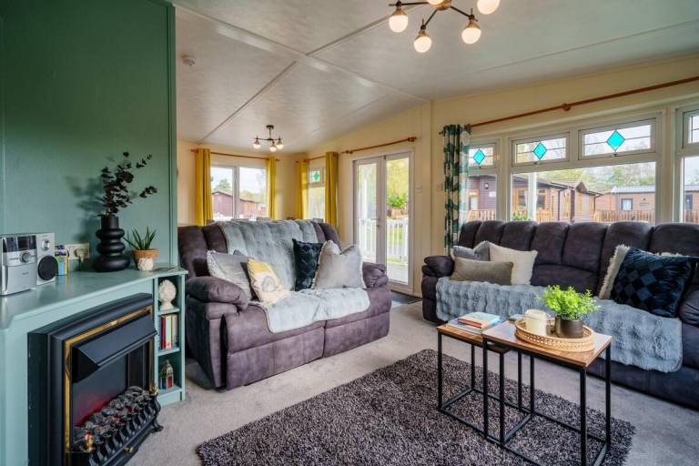 Vacation home with yard | Perfect for remote work | Pets allowed — photo 4