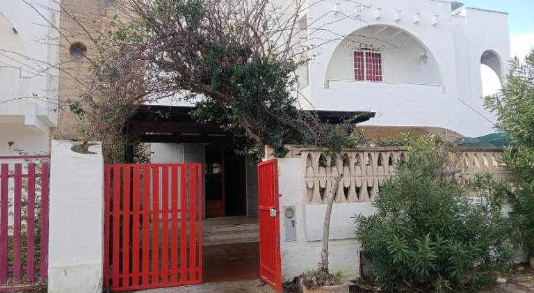 House with 1 room for 6 persons in Alezio
