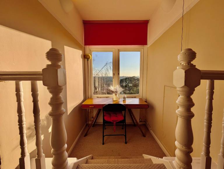Chic Private Room in Shared Flat Free Parking