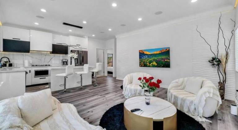 Villa with 2 rooms for 4 persons — photo 3