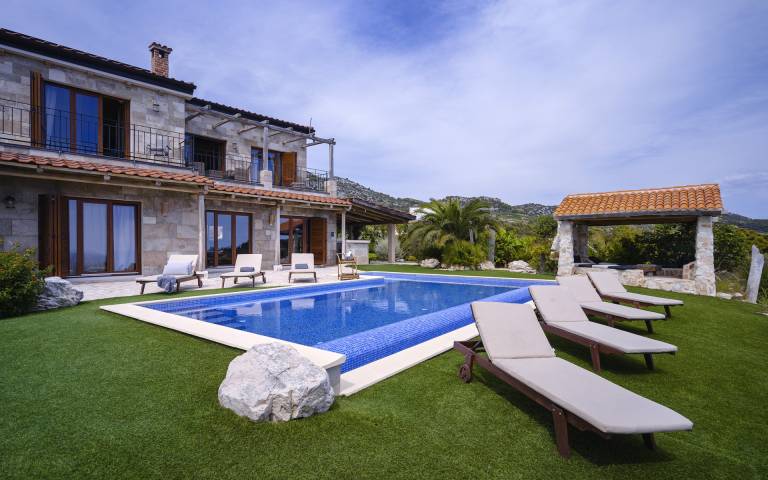 Luxury Villa Ocean Seeker with Pool — photo 2