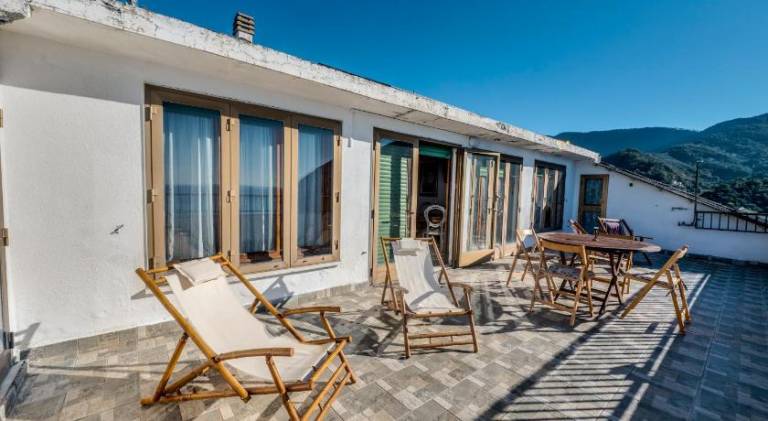 Holiday apartment with 2 rooms for 5 persons — photo 2