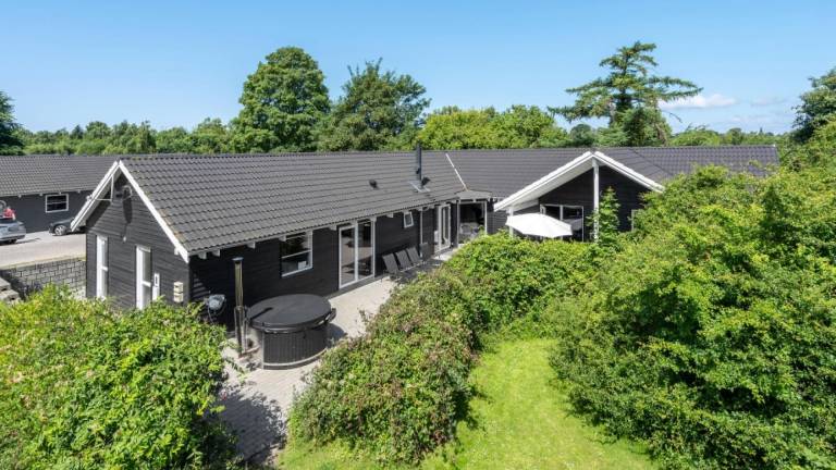 Ferienhaus in Tisvilde f&uuml;r max. 16 Personen