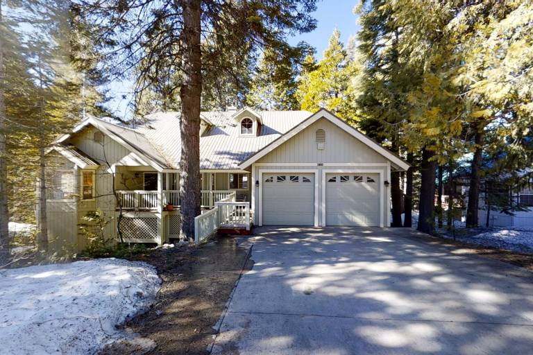 House  Shaver Lake
