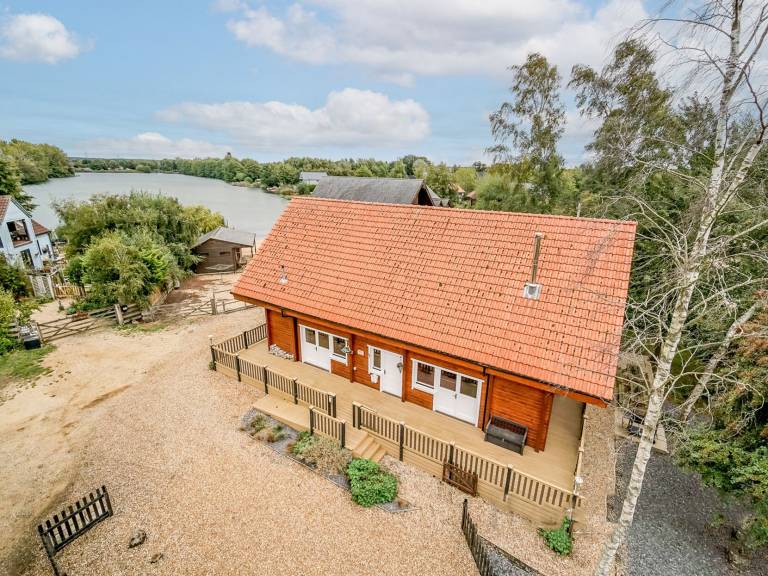 Lodge Pentney