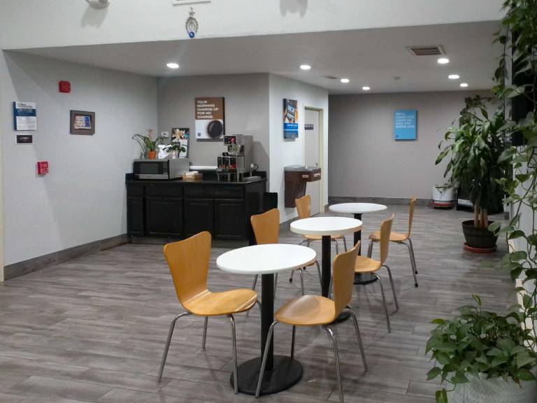 Motel 6 Winslow, AZ — photo 4