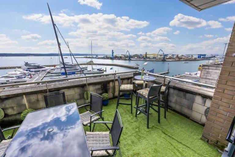 Apartment Sandbanks