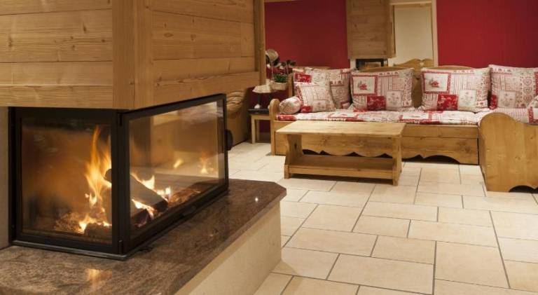 Hotel Restaurant Etoile des Neiges Piscine Jacuzzi Sauna Massage Salle de Jeux — photo 3