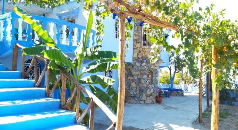House with terrace, barbeque & yard — photo 5
