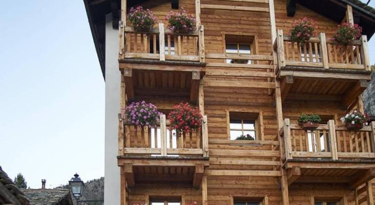 Vacation home with 2 rooms for 6 persons in Cogne