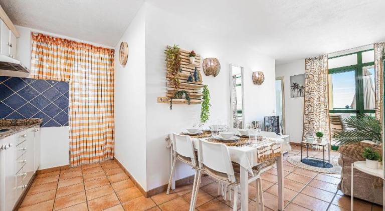 Apartment with pool in San Bartolomé de Tirajana