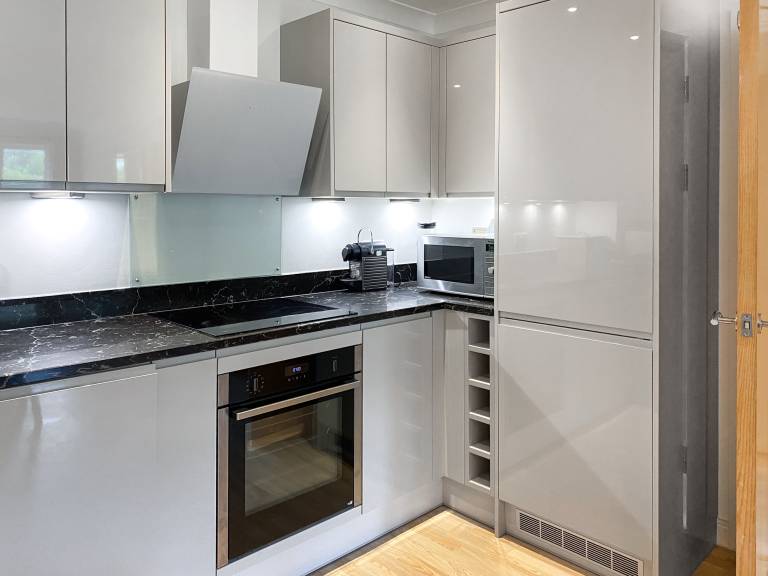 Family-oriented wonderful apartment with garden | River view | Next to the beach | Pet-friendly — photo 3