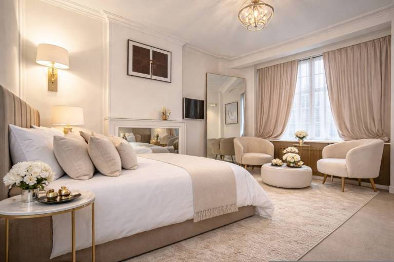 Luxury Pad for couples next to Paddington station in London, KY