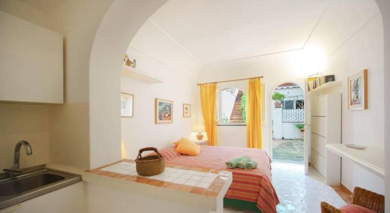 Holiday apartment with 1 room for 2 persons in Anacapri
