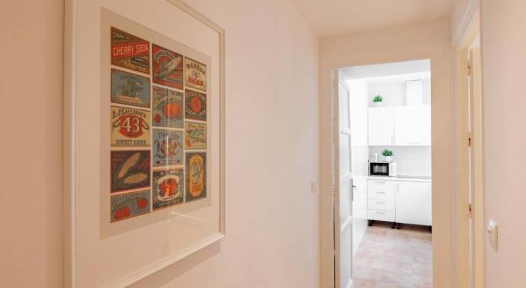 Pleasant apartment | Close to Torre del Oro | Pet-friendly — photo 5