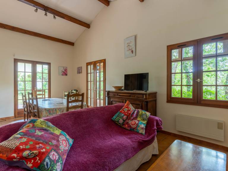 Spacious Landaise Home in Arcachon - 4 Bedrooms, Large Terrace, BBQ, Near Beaches and Nature Activities — photo 2
