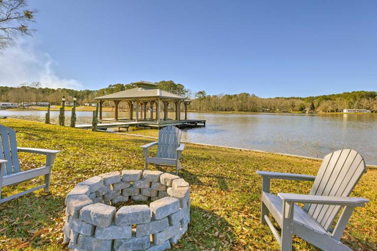 Lay Lake Access & Views: Expansive Shelby Home! — photo 2