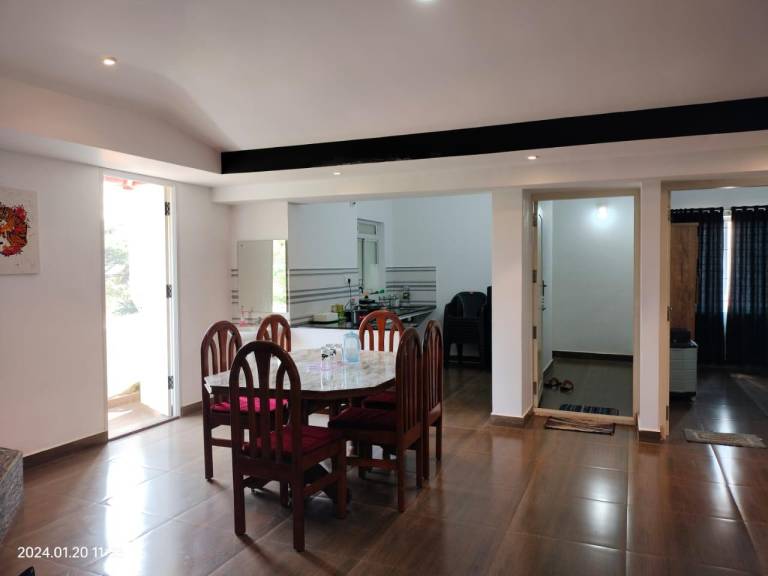 Rental apartment with yard — photo 3