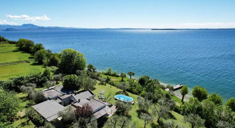 Nice villa with yard & pool | Dogs allowed — photo 4