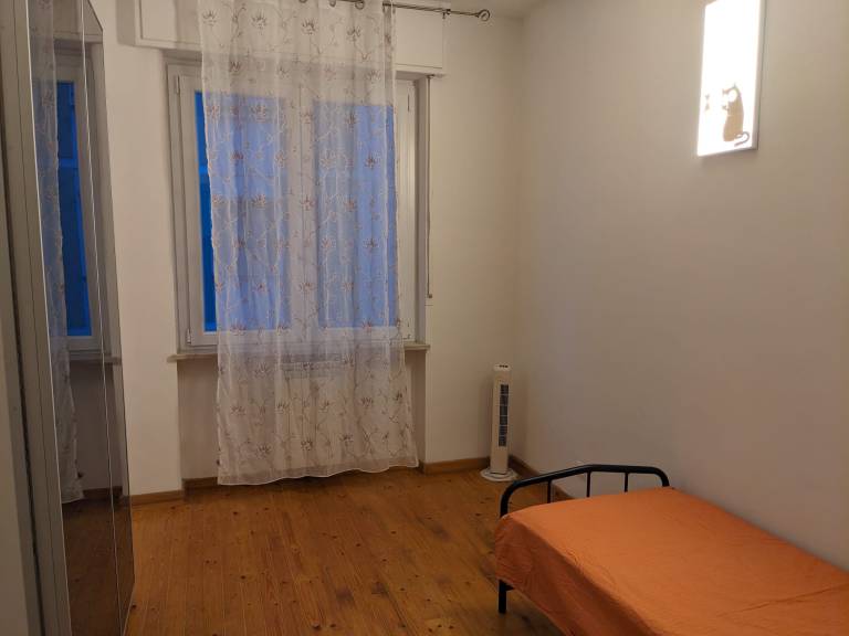 Rental apartment with yard — photo 4