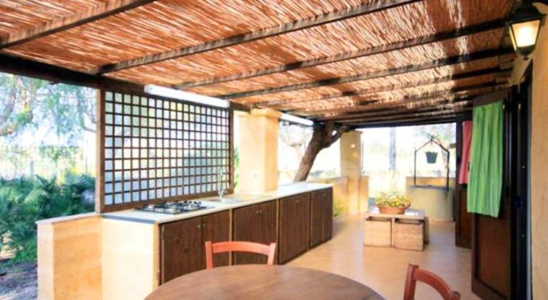 Holiday apartment with garden, barbeque & private pool — photo 4