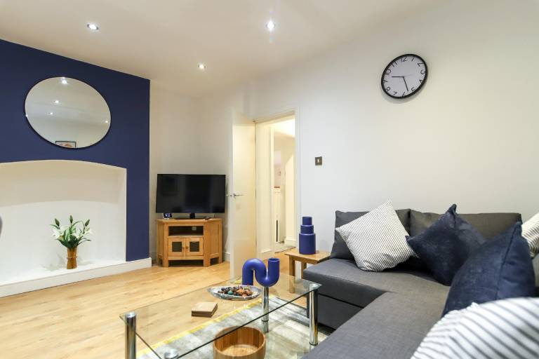 Holiday apartment with 2 rooms for 5 persons in Sheffield