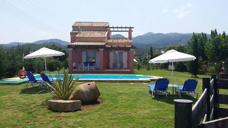 Villa  Acharavi