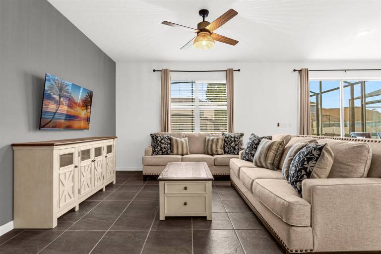 Family-friendly house with private pool & jacuzzi | Pet-friendly — photo 4
