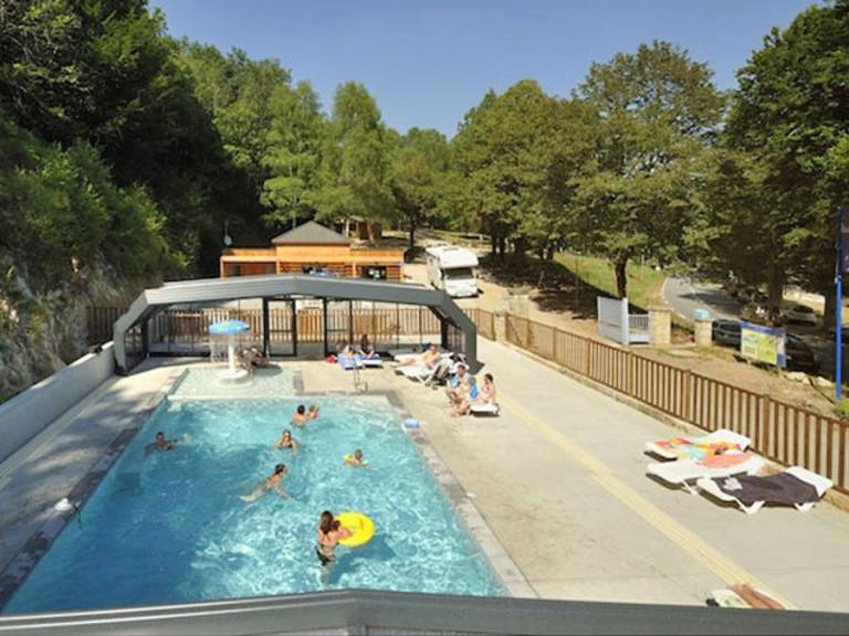 Family-friendly lovely mobile home with terrace & heated pool | Close to the beach | Pets are welcome — photo 2