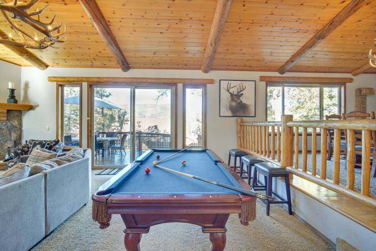 Big Bear Lake Cabin w/ Hot Tub & Gas Fire Pit! — photo 2