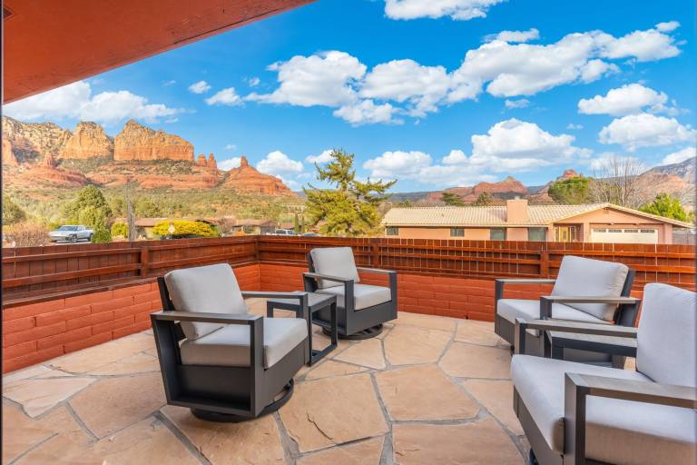 NEW Redrock Experience Views Firepit Hottub in Sedona, AZ