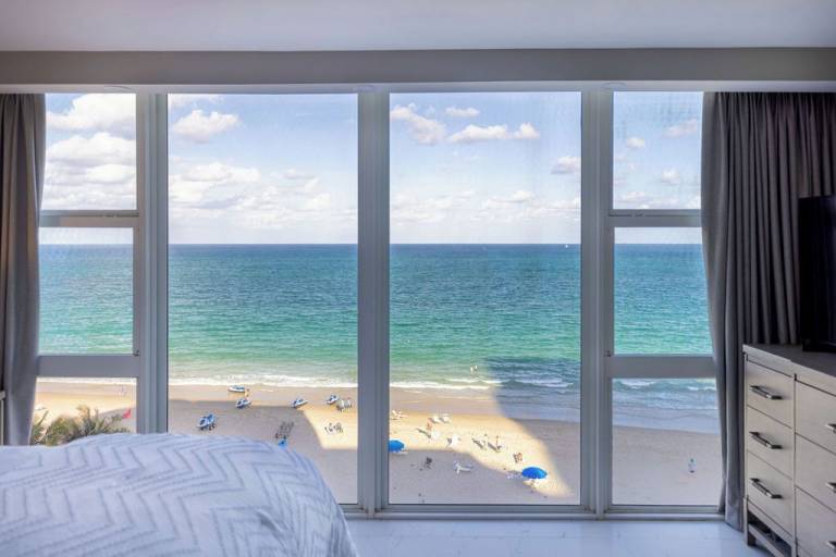 Condo  Coral Ridge