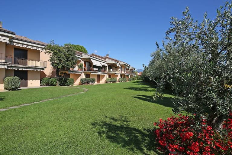 Rental apartment with pool — photo 5