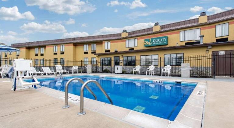 Quality Inn & Suites Brownsburg - Indianapolis West — photo 3