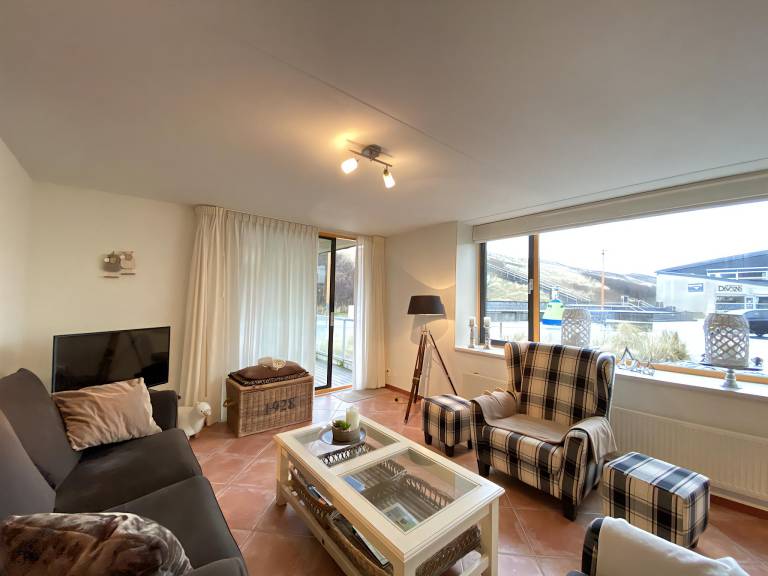 Children-friendly wonderful holiday apartment with patio & jacuzzi | Close to the beach | Pet-friendly in Callantsoog