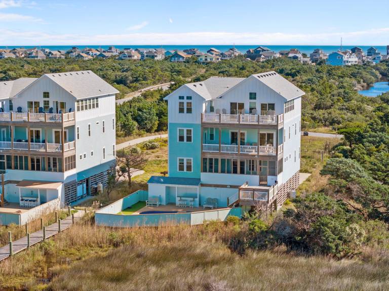 Soundfront home, shallow water, private pool, hot tub, windsurfing access — photo 2